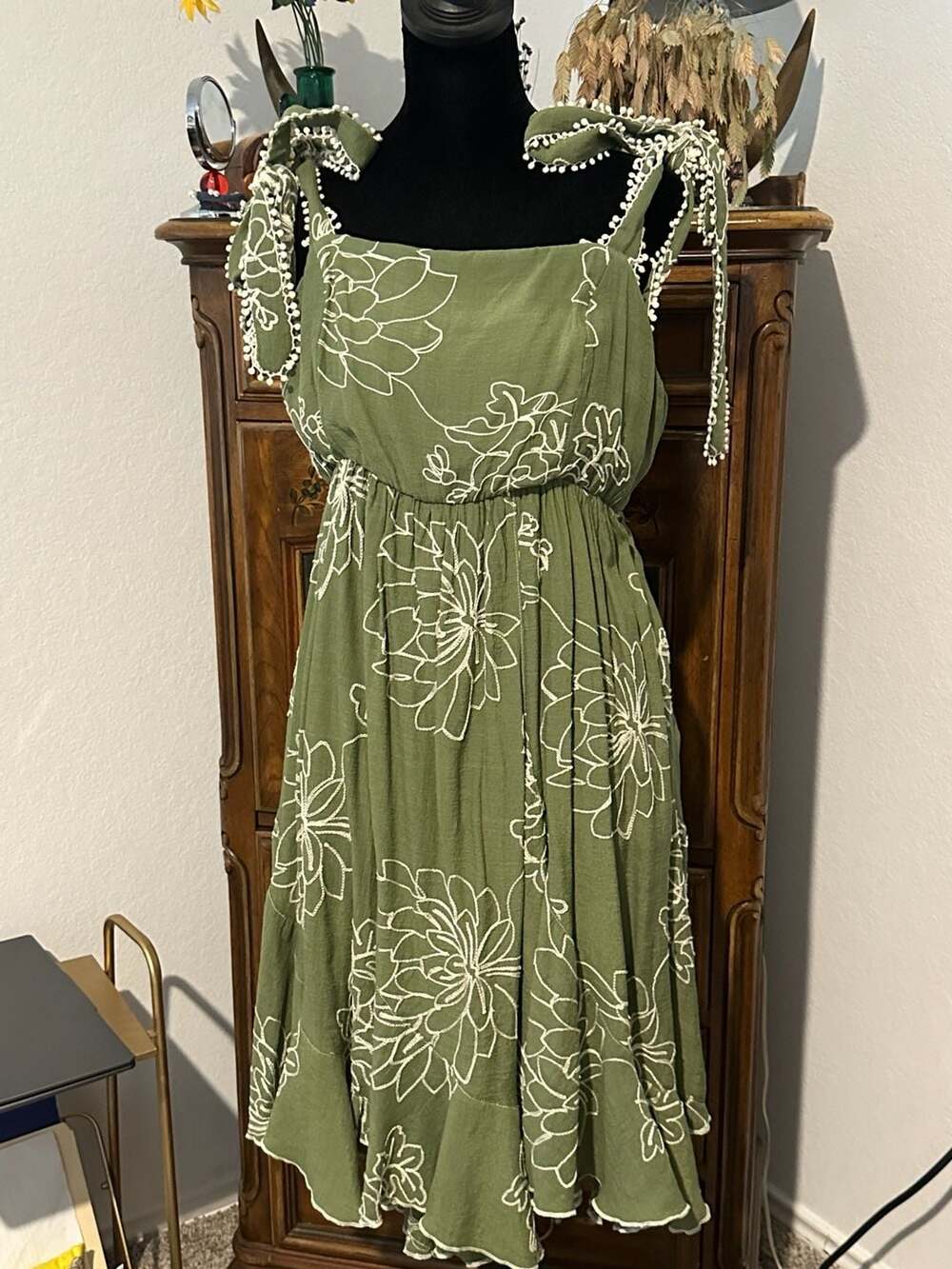 Wild Moss Floral Embroidered Maxi Dress Size L Green Pom Pom Tie Straps